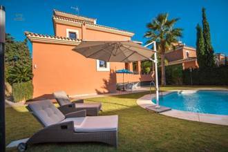 Thumbnail von Luxus-Villa in Los Monteros R2804150