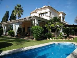 Luxus-Villa in San Pedro de Alcantara R2742425