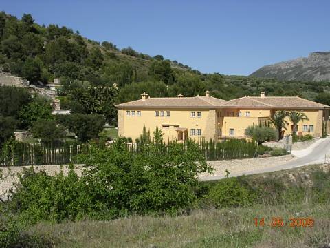 PRIVATE LUXURY FINCA RESIDENCE