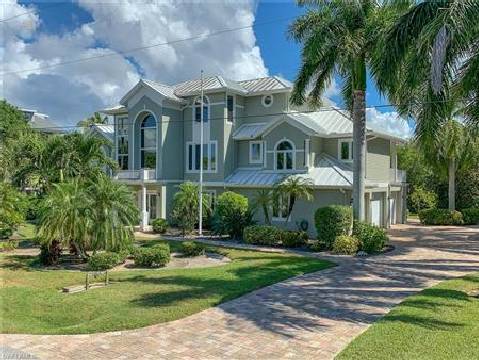 677 Anchor Drive SANIBEL, FL 33957