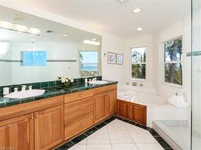 Thumbnail von 4809 Tradewinds Drive SANIBEL, FL 33957