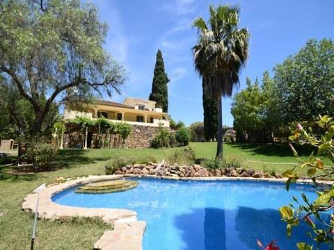 Luxus-Villa in Nagüeles R2692214