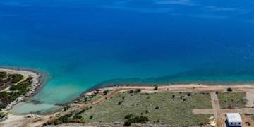 Thumbnail von Properties directly on the sea. Holiday bungalows. Stone house villas. Boutique hotels.