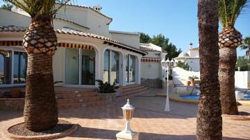 Villa an der Costa Blanca
