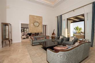 Thumbnail von Luxus-Villa in Sierra Blanca R2825156
