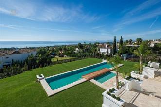 Thumbnail von Luxus-Villa in Sierra Blanca R2825156