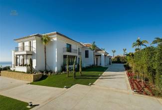 Thumbnail von Luxus-Villa in Sierra Blanca R2825156