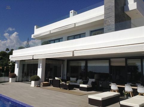 Luxus-Villa in The Golden Mile R2742494 