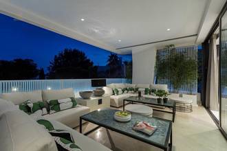 Luxus-Wohnung in Sierra Blanca R2712086