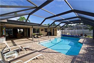 Thumbnail von 822 Montclaire CourtCape Coral, FL 33904