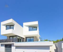 Thumbnail von Modern new-build villa with infinity swimming pool, Rijeka region