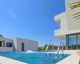 Thumbnail von Modern new-build villa with infinity swimming pool, Rijeka region