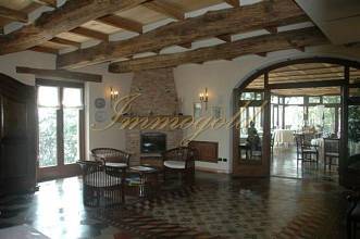 Thumbnail von Exclusive restaurant villa with four individually furnished guest rooms.
