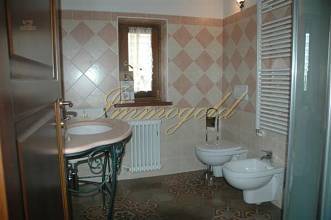 Thumbnail von Exclusive restaurant villa with four individually furnished guest rooms.