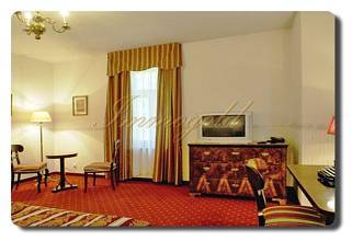 Thumbnail von Immogold, Ungarn, MWS 15-042-MWOH Schloßhotel mit Pferdestall