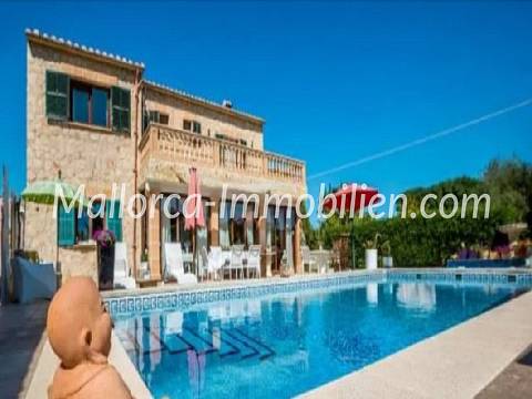 FINCA MIT CHARME