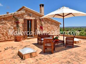 FINCA IM TRADITIONELLEN MALLORQUINISCHEN STIL