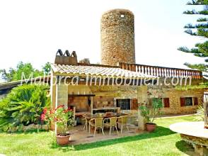 FINCA MIT PANORAMABLICK UND POOL