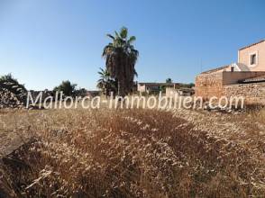 Thumbnail von PROPERTY IN VILLAGE LOCATION