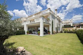 Luxus-Haus in Sierra Blanca R2854775