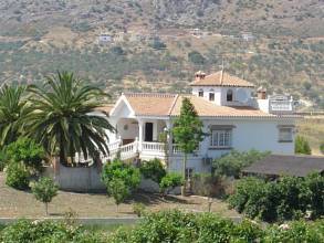 Luxus-Villa in Coin F17998