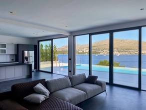 Thumbnail von Modern luxury villa with swimming pool directly by the sea, Ciovo Island