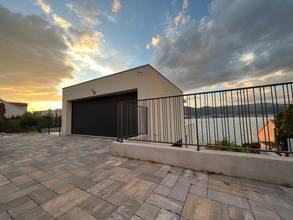 Thumbnail von Modern luxury villa with swimming pool directly by the sea, Ciovo Island