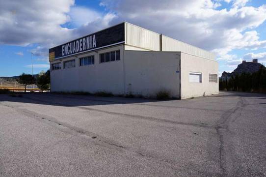 Commerical Property For Sale in Sax, Alicante 