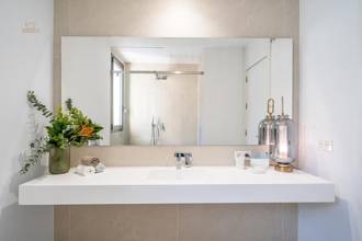 Thumbnail von Apartment For Sale in Benahavis, Málaga