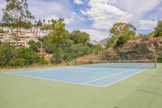 Thumbnail von Villa For Sale in Benahavis, Málaga