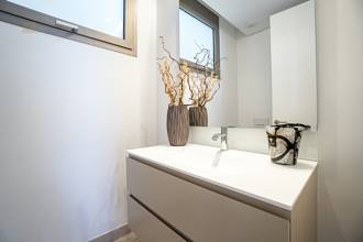 Thumbnail von Apartment For Sale in Benahavis, Málaga