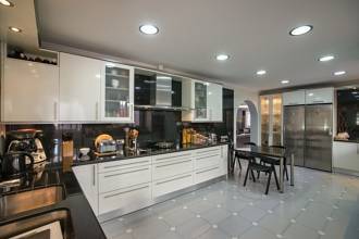 Thumbnail von Villa For Sale in Montemar, Málaga