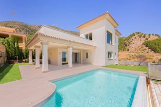 Thumbnail von Villa For Sale in Mijas, Málaga