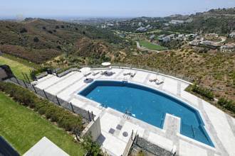 Thumbnail von Apartment For Sale in Benahavis, Málaga