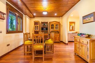 Thumbnail von Villa For Sale in Benalmadena, Málaga