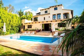  Nueva Andalucía Villa ES132586