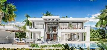Villa For Sale in New Golden Mile, Málaga 