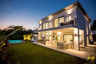  Marbella Villa ES122136