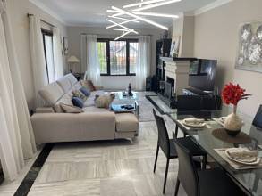 Thumbnail von Villa For Sale in Bahia de Marbella, Málaga
