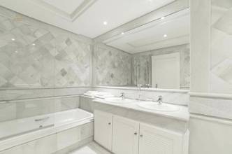 Thumbnail von Apartment For Sale in Marbella, Málaga