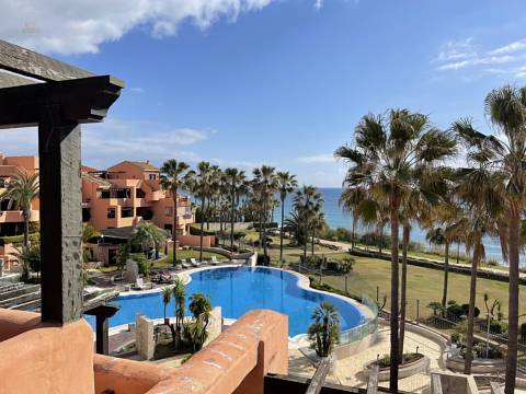 Apartment For Sale in New Golden Mile, Málaga