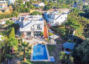 Thumbnail von Villa For Sale in Marbella, Málaga