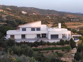 Villa For Sale in Marbella, Málaga