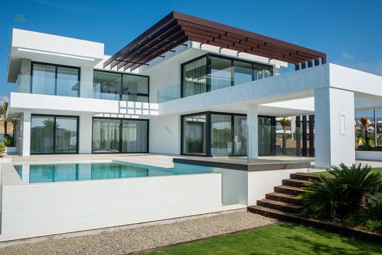 Villa For Sale in Marbella, Málaga