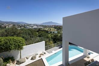 Thumbnail von Villa For Sale in Benahavis, Málaga