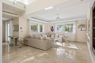 Thumbnail von Villa For Sale in San Pedro de Alcántara, Málaga