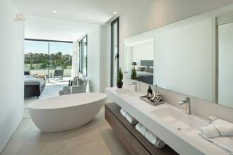 Thumbnail von Villa For Sale in Estepona, Málaga