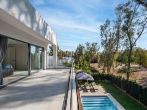 Thumbnail von Villa For Sale in Atalaya, Málaga