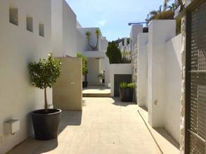 Thumbnail von Villa For Sale in Benahavis, Málaga