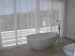 Thumbnail von Villa For Sale in Estepona, Málaga